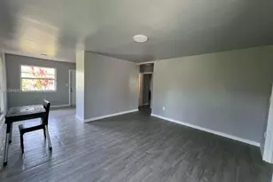 161 NE 117th St, Miami, FL 33161 - Photo 23
