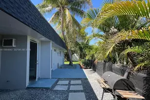 161 NE 117th St, Miami, FL 33161 - Photo 25