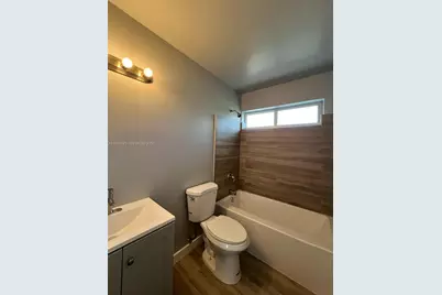 161 NE 117th St, Miami, FL 33161 - Photo 21