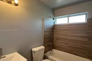 161 NE 117th St, Miami, FL 33161 - Photo 21