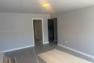 161 NE 117th St, Miami, FL 33161 - Photo 27