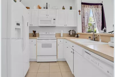 18860 SW 25th Ct, Miramar, FL 33029 - Photo 11