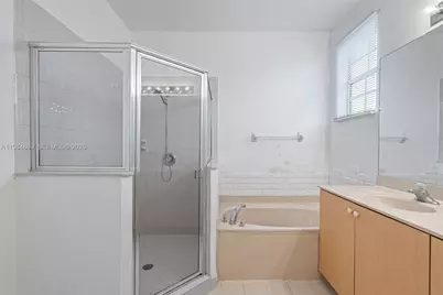 2109 NE 3rd Ct, Homestead, FL 33033 - Photo 11