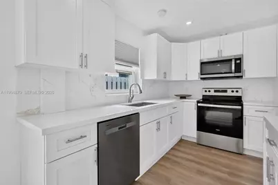 3042 Hayes St, Hollywood, FL 33021 - Photo 7