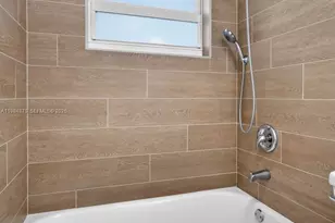 3042 Hayes St, Hollywood, FL 33021 - Photo 37