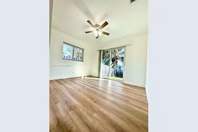 3042 Hayes St, Hollywood, FL 33021 - Photo 29