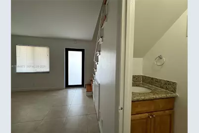 2705 NE 9th Ave #202, Wilton Manors, FL 33334 - Photo 11