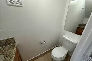 2705 NE 9th Ave, Wilton Manors, FL 33334 - Photo 13