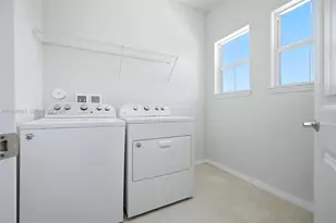 1628 Myrtle Oak Ter, Hollywood, FL 33021 - Photo 27