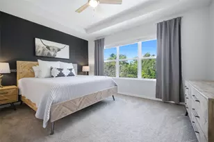 1628 Myrtle Oak Ter, Hollywood, FL 33021 - Photo 17