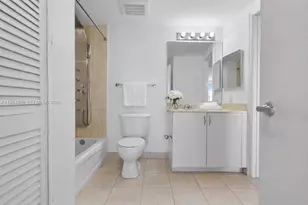 1750 N Bayshore Dr, Miami, FL 33132 - Photo 13