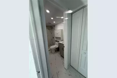 9365 Fontainebleau Blvd #E218, Miami, FL 33172 - Photo 27