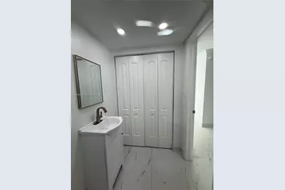 9365 Fontainebleau Blvd #E218, Miami, FL 33172 - Photo 11