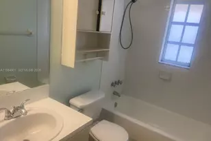 8600 SW 109th Ave, Miami, FL 33173 - Photo 9