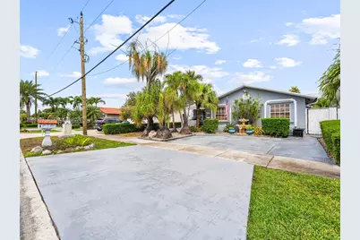 13811 SW 14th St, Miami, FL 33184 - Photo 3
