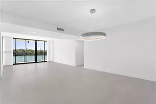 1000 Venetian Way, Miami, FL 33139 - Photo 5