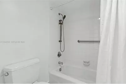 3970 Oaks Clubhouse Dr #407, Pompano Beach, FL 33069 - Photo 9