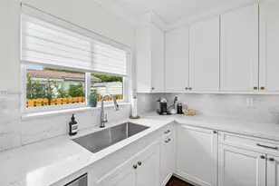 9880 NE 9th Ave, Miami Shores, FL 33138 - Photo 19