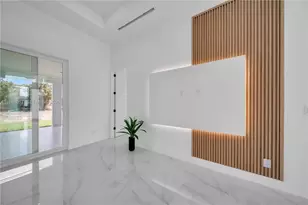 704 Clayton, Lehigh Acres, FL 33972 - Photo 11