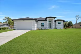 704 Clayton, Lehigh Acres, FL 33972 - Photo 5