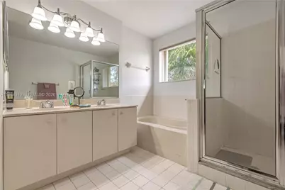 16323 SW 97th St, Miami, FL 33196 - Photo 9