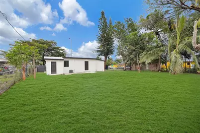 1830 NW 135th St, Miami, FL 33167 - Photo 33