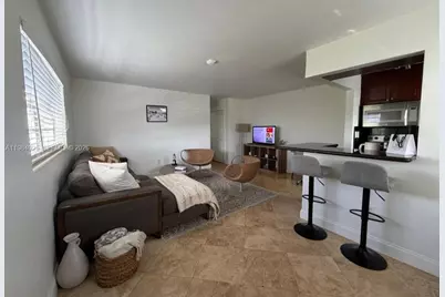 2185 NE 123rd St #101, North Miami, FL 33181 - Photo 7