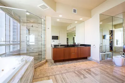 16001 Collins Ave #1106, Sunny Isles Beach, FL 33160 - Photo 19