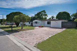 6424 SW 20th St, Miramar, FL 33023 - Photo 3