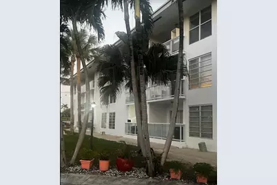 1600 NE 114th St #104, Miami, FL 33181 - Photo 1