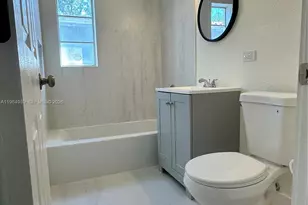 2400 NW 15th St, Miami, FL 33125 - Photo 5