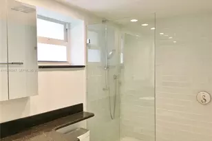 100 Edgewater Dr, Coral Gables, FL 33133 - Photo 21