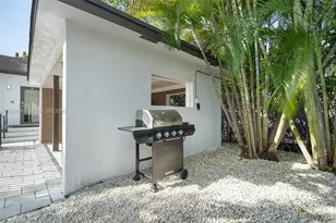 920 SW 9th St, Miami, FL 33130 - Photo 31