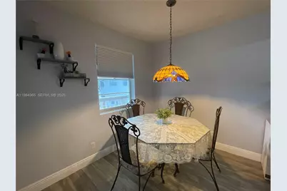 279 Markham M #M, Deerfield Beach, FL 33442 - Photo 3