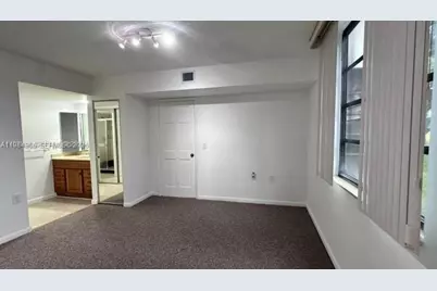 1703 Whitehall Dr #104, Davie, FL 33324 - Photo 7