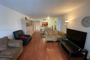 240 Lakeview Dr, Weston, FL 33326 - Photo 15