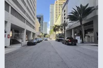 1200 Brickell Bay Dr #2618, Miami, FL 33131 - Photo 15