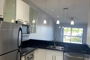 9849 Nob Hill Ln, Sunrise, FL 33351 - Photo 13