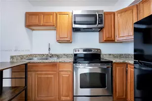 2455 Flamingo Dr, Miami Beach, FL 33140 - Photo 5