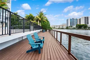 2455 Flamingo Dr, Miami Beach, FL 33140 - Photo 25