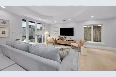 3273 Matilda St, Miami, FL 33133 - Photo 7