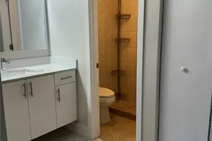 6708 NW 188th Terrace, Hialeah, FL 33015 - Photo 7