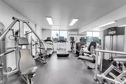 919 Hillcrest Dr #210, Hollywood, FL 33021 - Photo 1