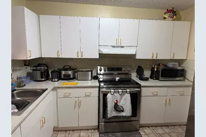 15331 SW 303rd St, Homestead, FL 33033 - Photo 5