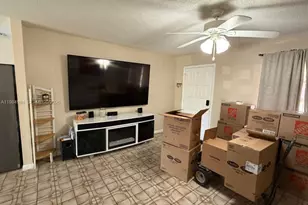 15331 SW 303rd St, Homestead, FL 33033 - Photo 11