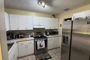 15331 SW 303rd St, Homestead, FL 33033 - Photo 7