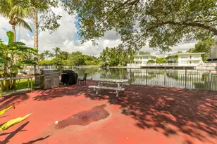 1275 Marseille Dr, Miami Beach, FL 33141 - Photo 19