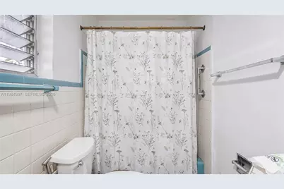 898 NE 39th St, Oakland Park, FL 33334 - Photo 7