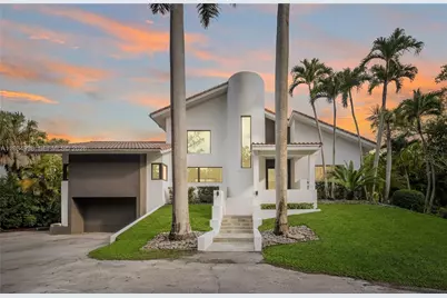 5981 SW 136th St, Pinecrest, FL 33156 - Photo 1