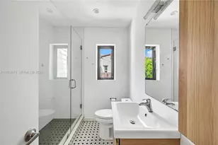 1240 SW 21st St, Miami, FL 33145 - Photo 19